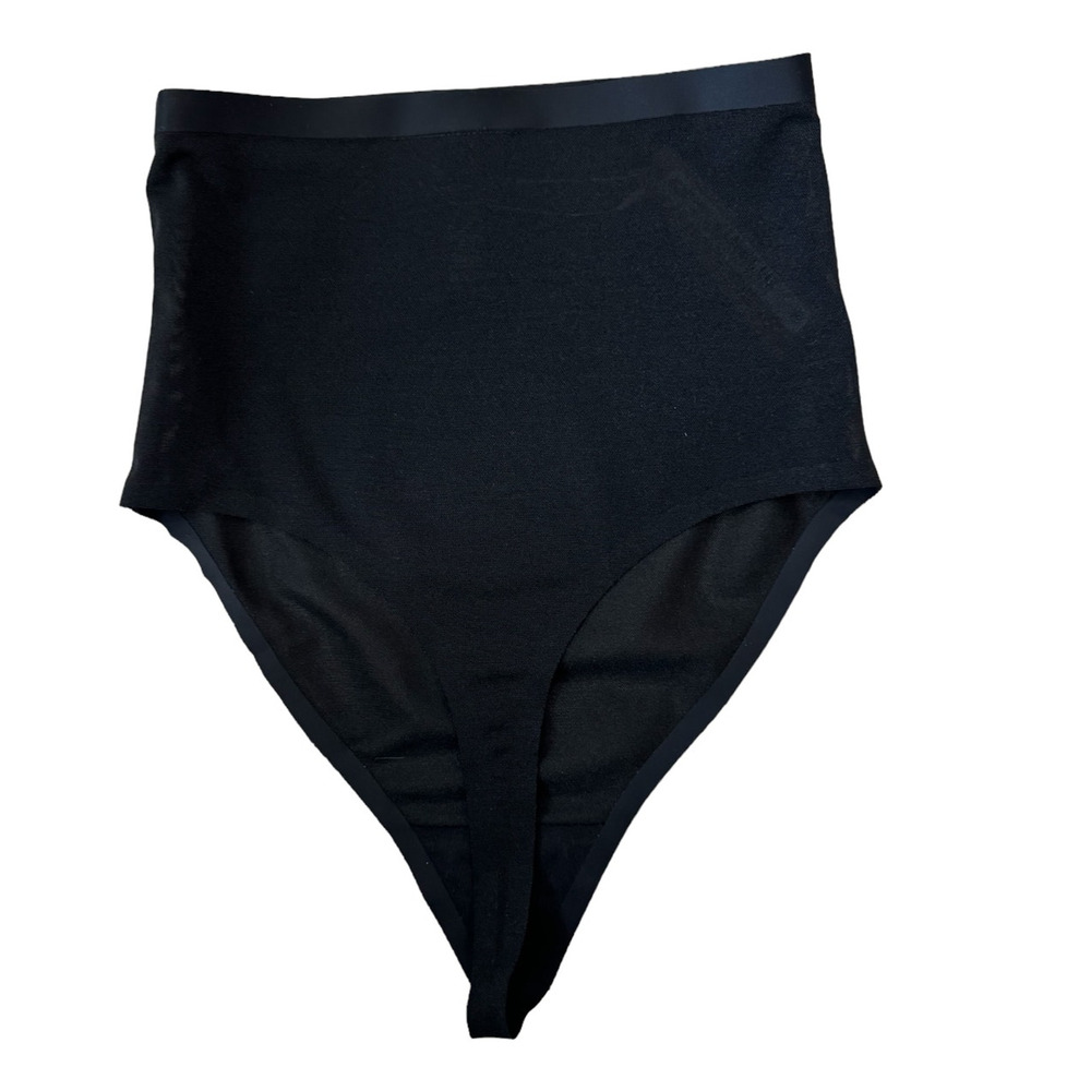 New ~ SKIMS ~  Onyx Power Mesh High Waist Thong Size XS Black